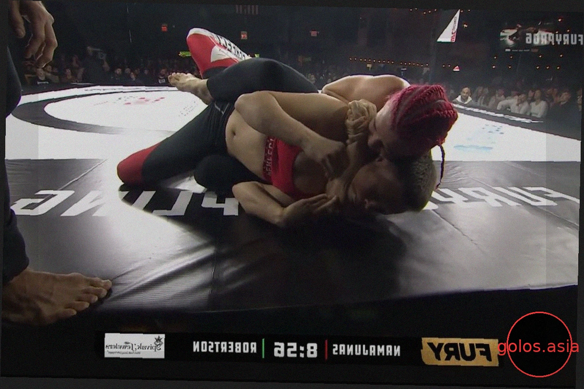 Джиллиан Робертсон может войти в историю UFC на UFC 330